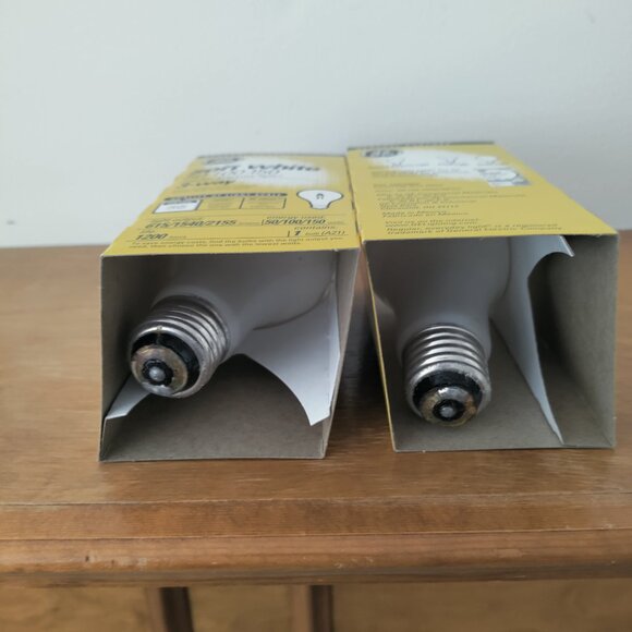 New GE 3-way Soft White 50-100-150 Watt 120v A21 Light Bulb 2 Pack - Picture 6 of 7